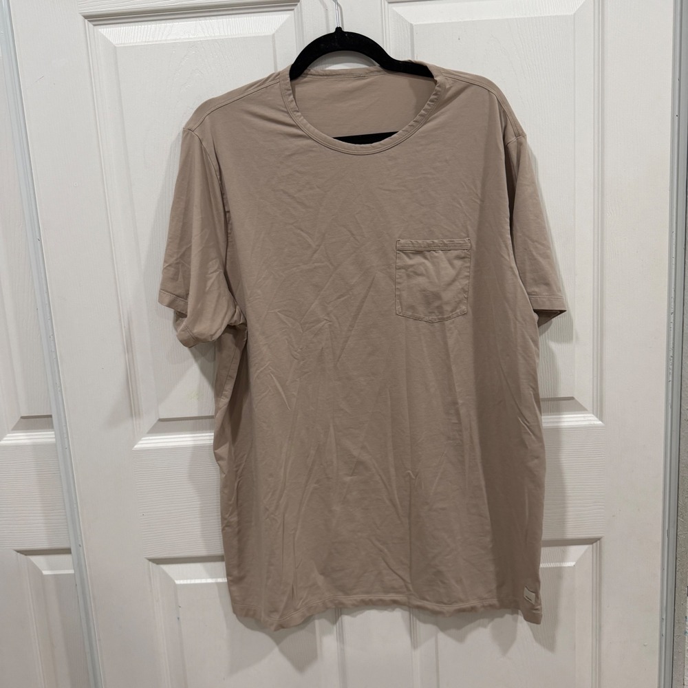 Vuori Mens XXL Tuvalu Pocket Tee Tan V1031 Short Sleeve Cotton‎ Stretch T-Shirt - Picture 7 of 9